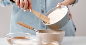 Wie man Mehl ohne Waage misst - Sapori Our